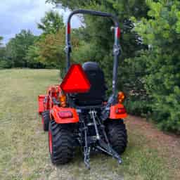 Kubota BX2380RV-1 4WD Tractor w/ LA344S Front End Loader & R4 Tires
