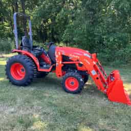 Kubota LX2620HSD 4WD w/ Front-End Loader – 57040