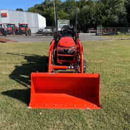 Kubota B2601HSD-1 w/R4 Tires & LA435 Loader w/ 54″ Q/A Bucket