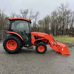 Kubota L4270DLX 4WD Tractor w/Cab & Front-End Loader