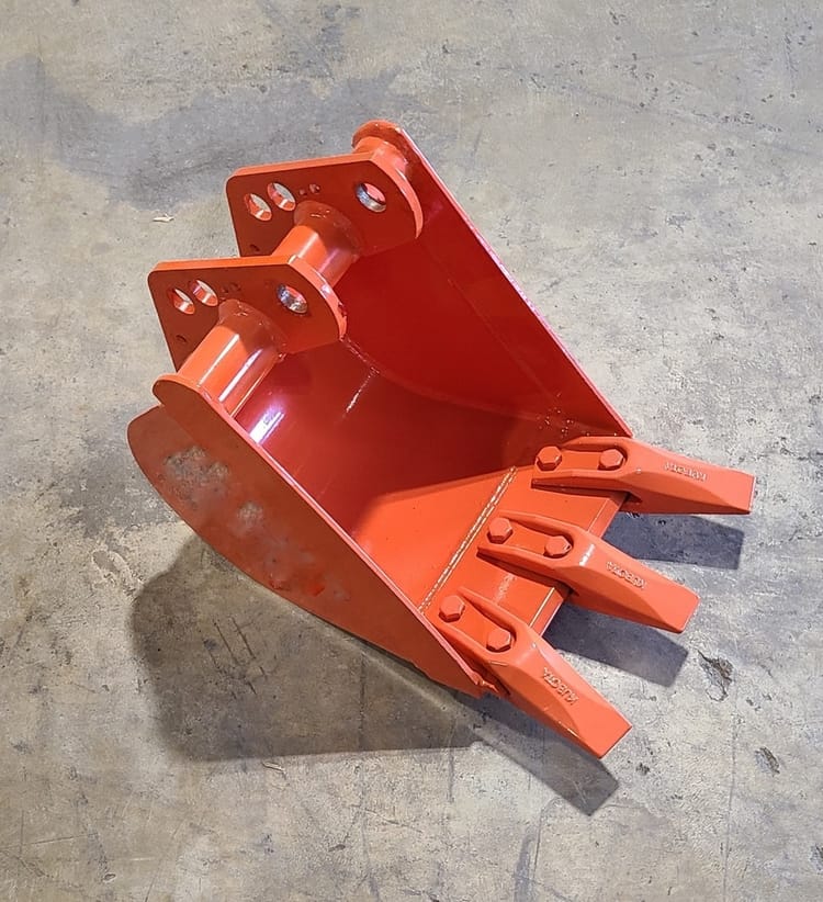 Kubota BT2931A 12″ Replacement Bucket   47497