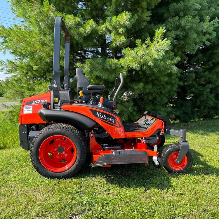 Kubota ZD1211-3-60 Zero Turn Mower – 55435