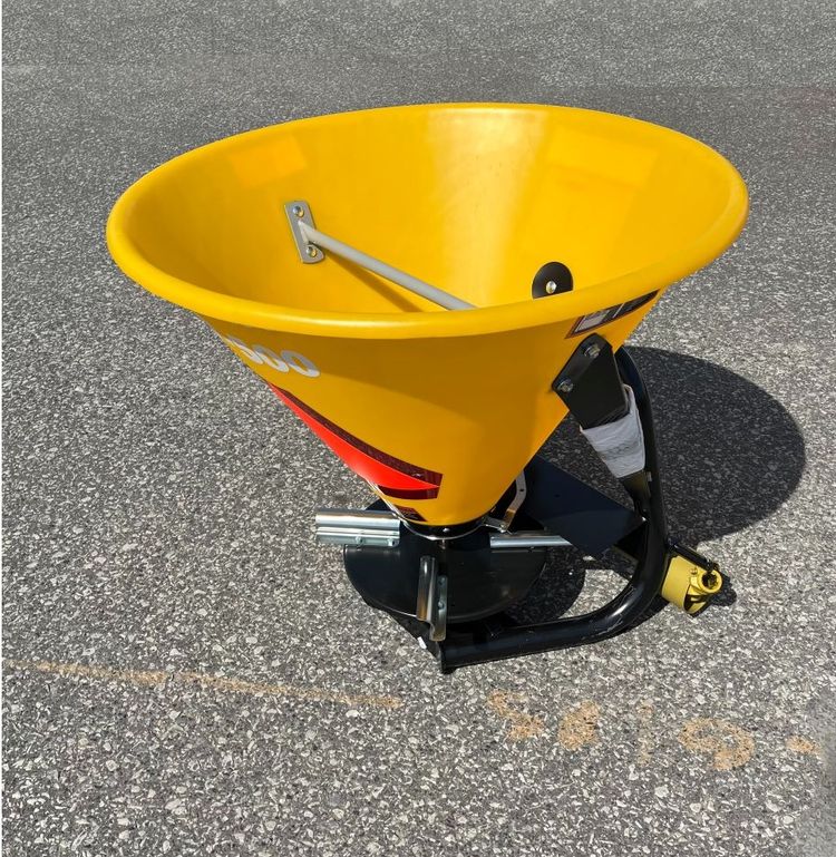 Bush Hog FSP500 Fertilizer Spreader