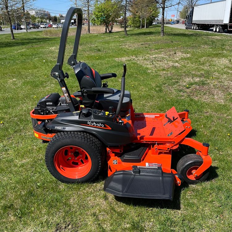 Kubota Z452KWTi-60 Zero Turn Mower