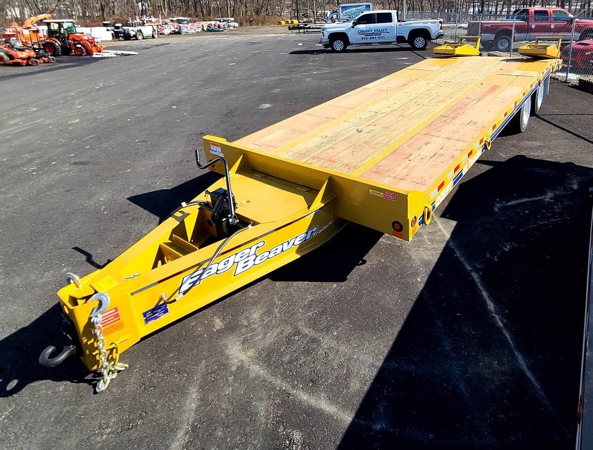 2022 Eager Beaver 20XPT Trailer (Yellow)
