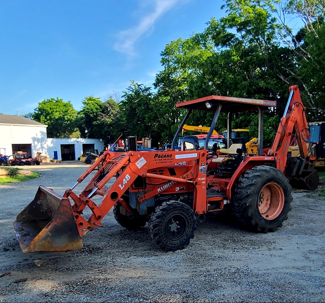 Used Kubota L48 Tractor with Loader & Back Hoe  50008