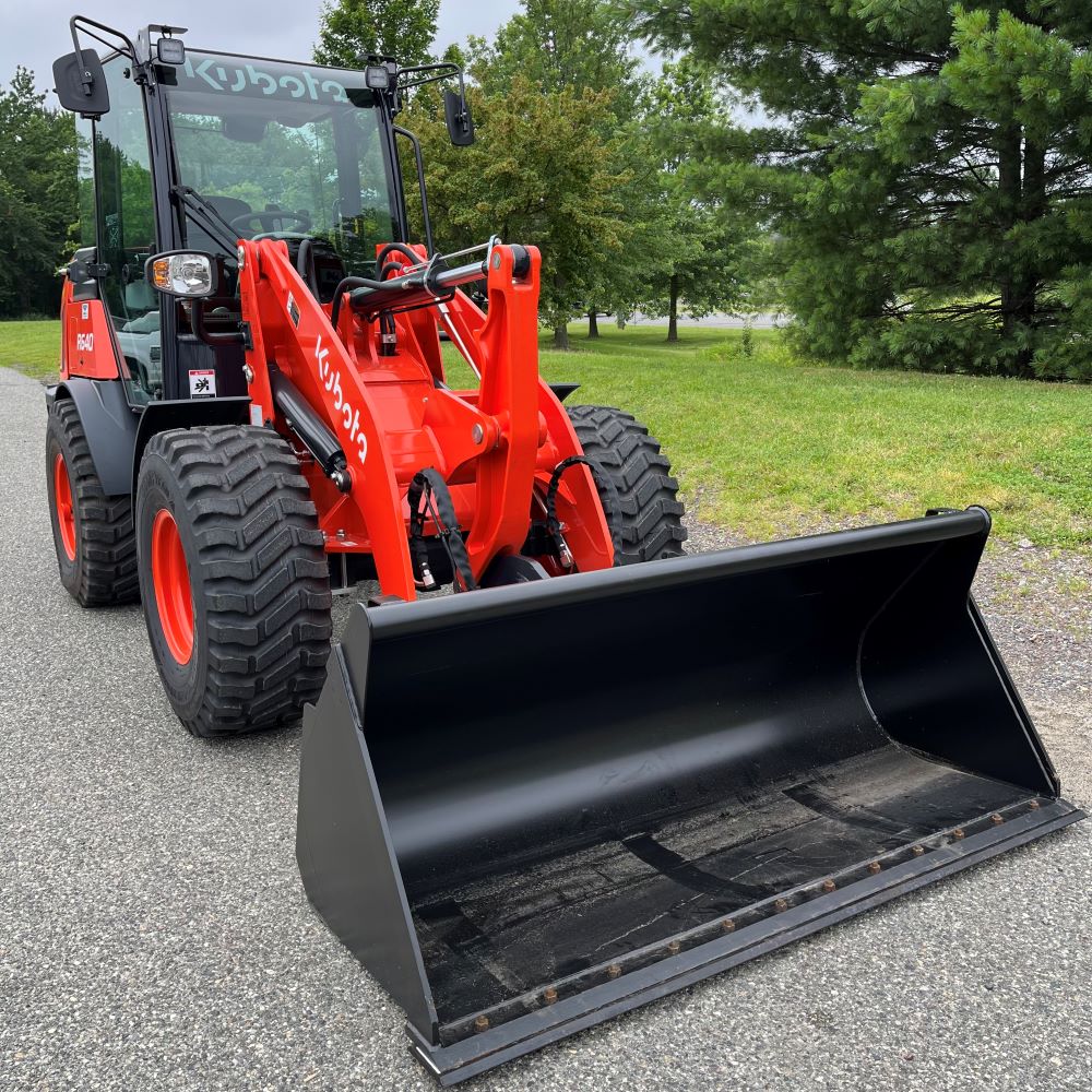 Kubota R640 Wheel Loader with Cab - Cherry Valley Tractor Sales